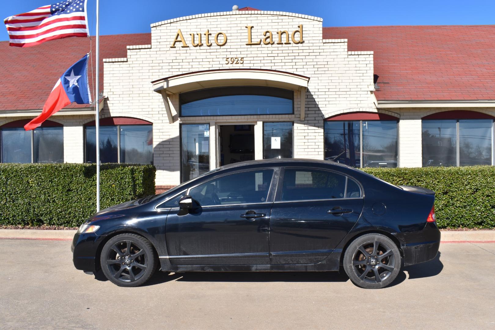 2010 Black /Black Honda Civic Hybrid CVT AT-PZEV (JHMFA3F23AS) with an 1.3L L4 SOHC 8V HYBRID engine, Continuously Variable Transmisson transmission, located at 5925 E. BELKNAP ST., HALTOM CITY, TX, 76117, (817) 834-4222, 32.803799, -97.259003 - Deciding to buy a 2007 Chevrolet Uplander LT Ext. 1LT depends on your specific needs and preferences, as well as the condition of the vehicle and your budget. Here are some reasons why you might consider purchasing it: Spacious Interior: The Uplander LT Ext. 1LT is known for its spacious interior, - Photo#0